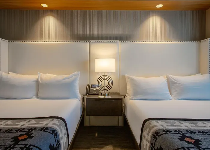 Twin Arrows Navajo Casino 4*