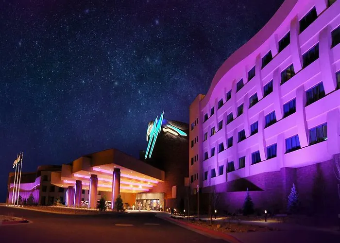 Twin Arrows Navajo Casino